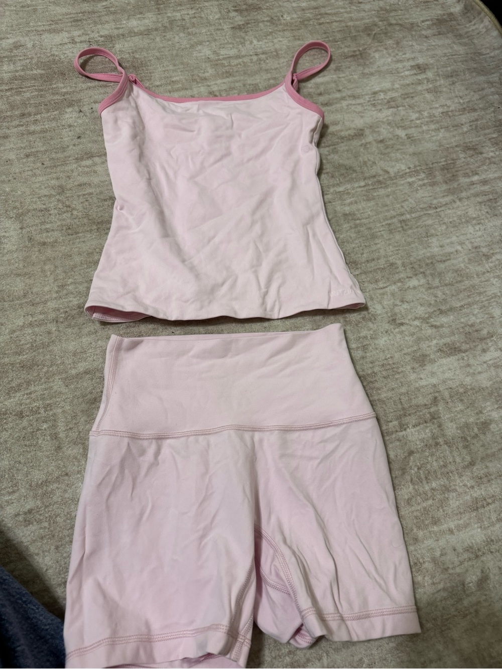 Aritzia golden matching workout size size xs